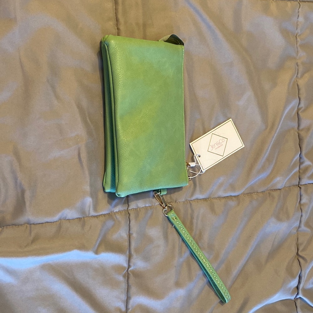 Jen&co wristlet